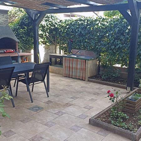 Apartment Lu, Stinjan - Пула Екстериор снимка