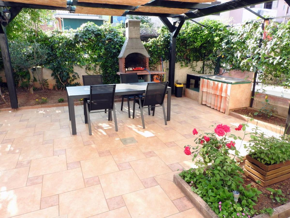 Apartment Lu, Stinjan - Пула Екстериор снимка